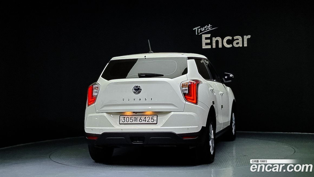 KG Mobility (Ssangyong) Very New Tivoli Дизель 1.6 2WD (09.2020)
