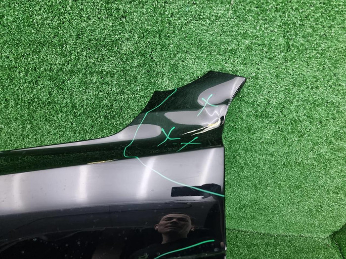 Крыло переднее левое Bentley Bentayga (2015-2020)