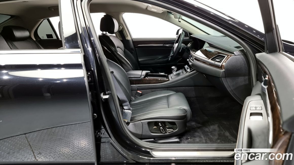 Genesis G90 3.8 AWD (04.2020)