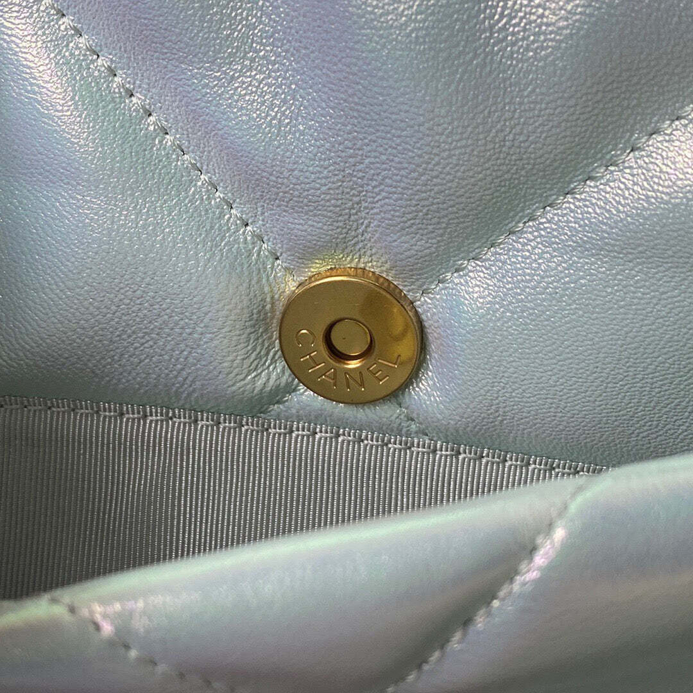 Chanel 19 26 cm