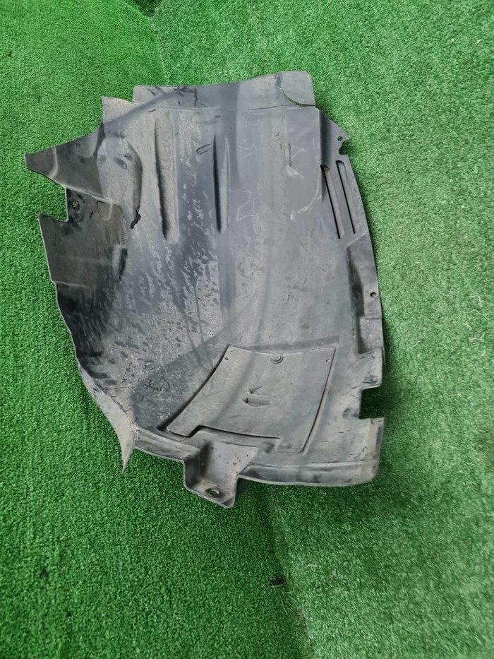 Подкрылок передний левый Mercedes M GLE W166 11-18