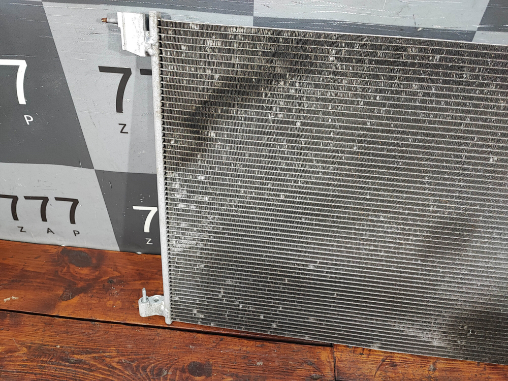 Радиатор кондиционера Mercedes E W213, C W205 БУ Оригинал A0995000454