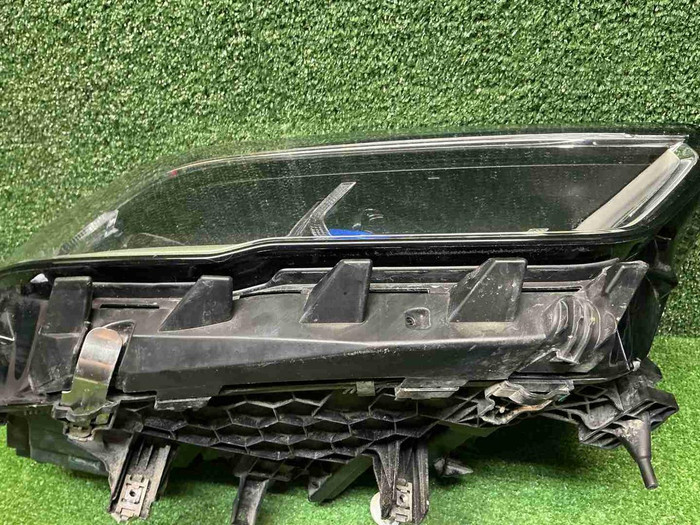 Фара правая BMW X5 G05 X6 G06 (2018-2023) Laser