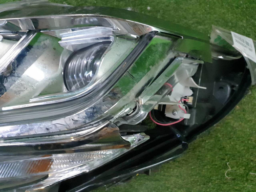Битая Фара левая Toyota Alphard 3 (2015-2017) LED