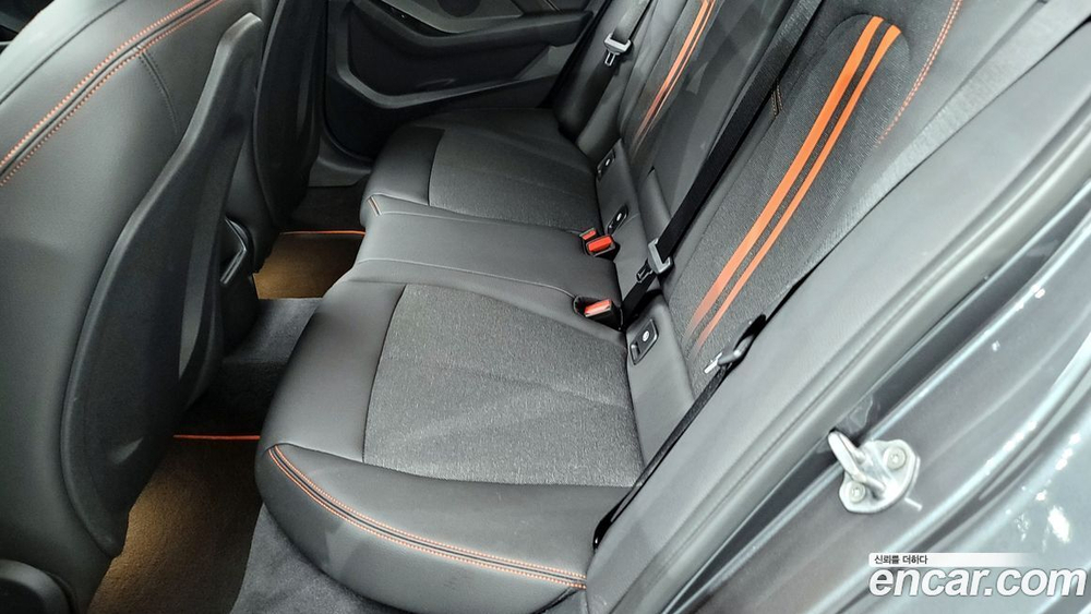 BMW 1 Series (F40) 118d Sports (05.2020)