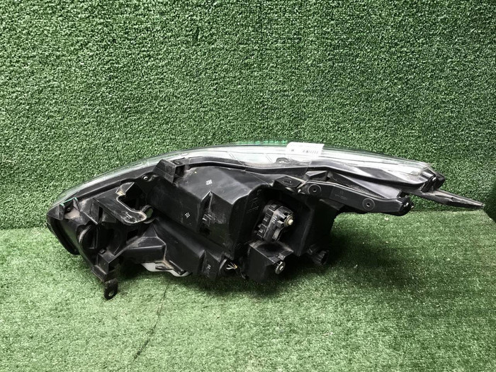 Фара правая Nissan Murano Z52 (2014-2022) LED