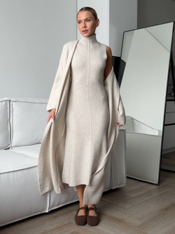 Комплект вязаный, длинное платье с выточкой и кардиган