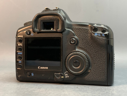 Canon EOS 5D Body не держит крышка батарейного остека