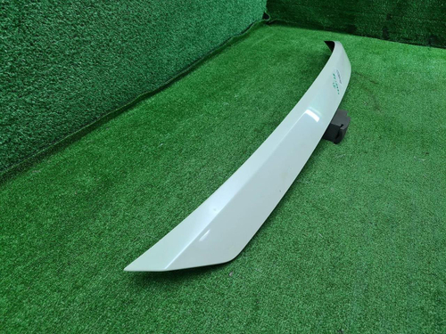 Накладка крышки багажника Toyota RAV4 CA40 15-19