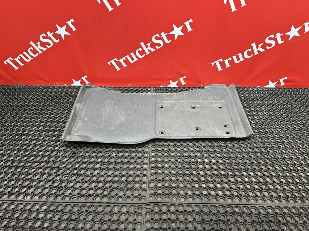 Коврик салона правый