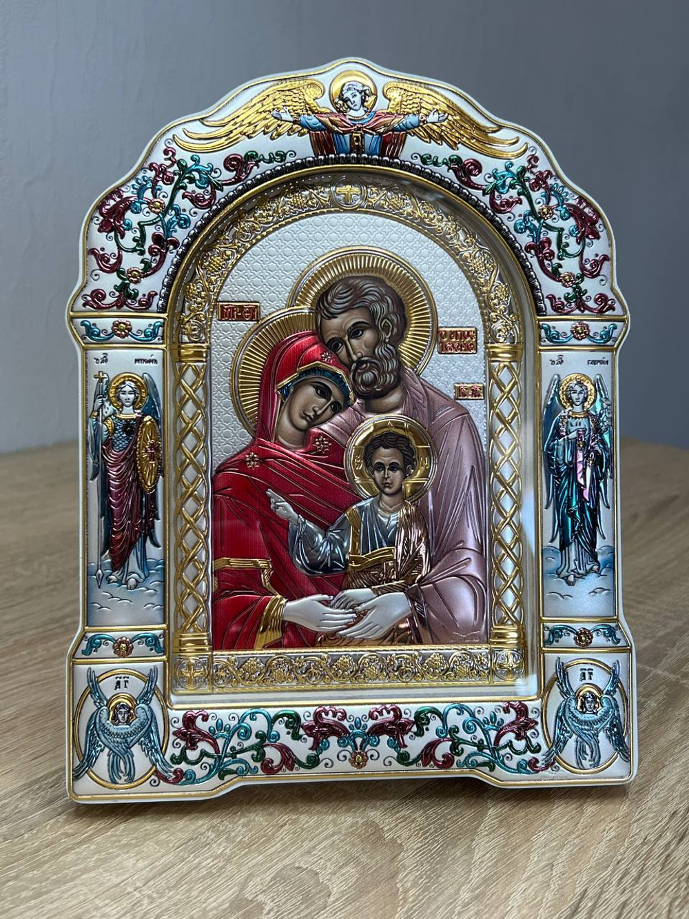 Св. Семейство, икона арочная с рамкой под стеклом, белое дерево,эмаль 266х335