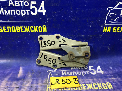 Петля капота правая NISSAN TERRANO 1999