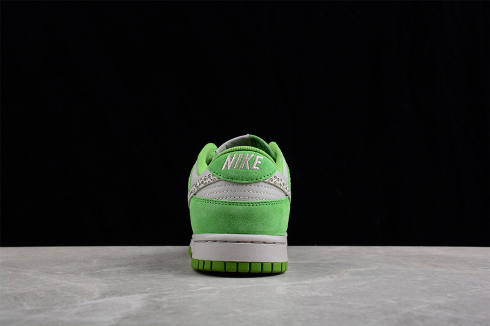 Nike Dunk Low AS Safari Swoosh Chlorophyll