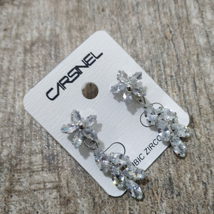 Серьги-гвоздики Cubic Zirconia Цветок веточка 5 листков цвет прозрачный металл серебристый