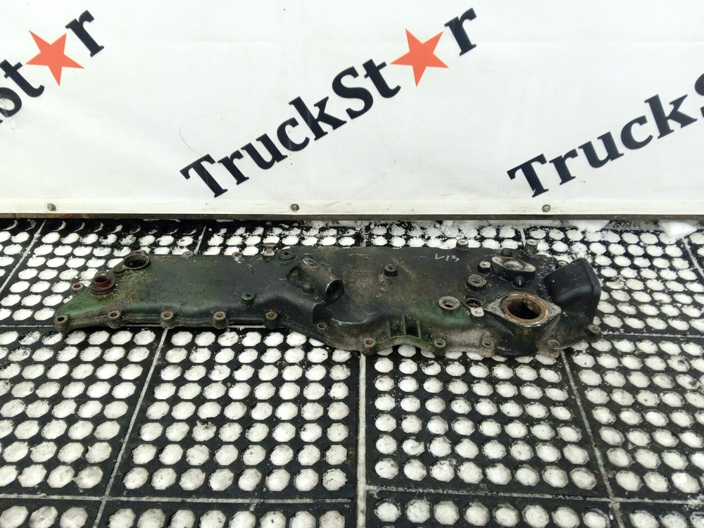 Крышка масляного радиатора