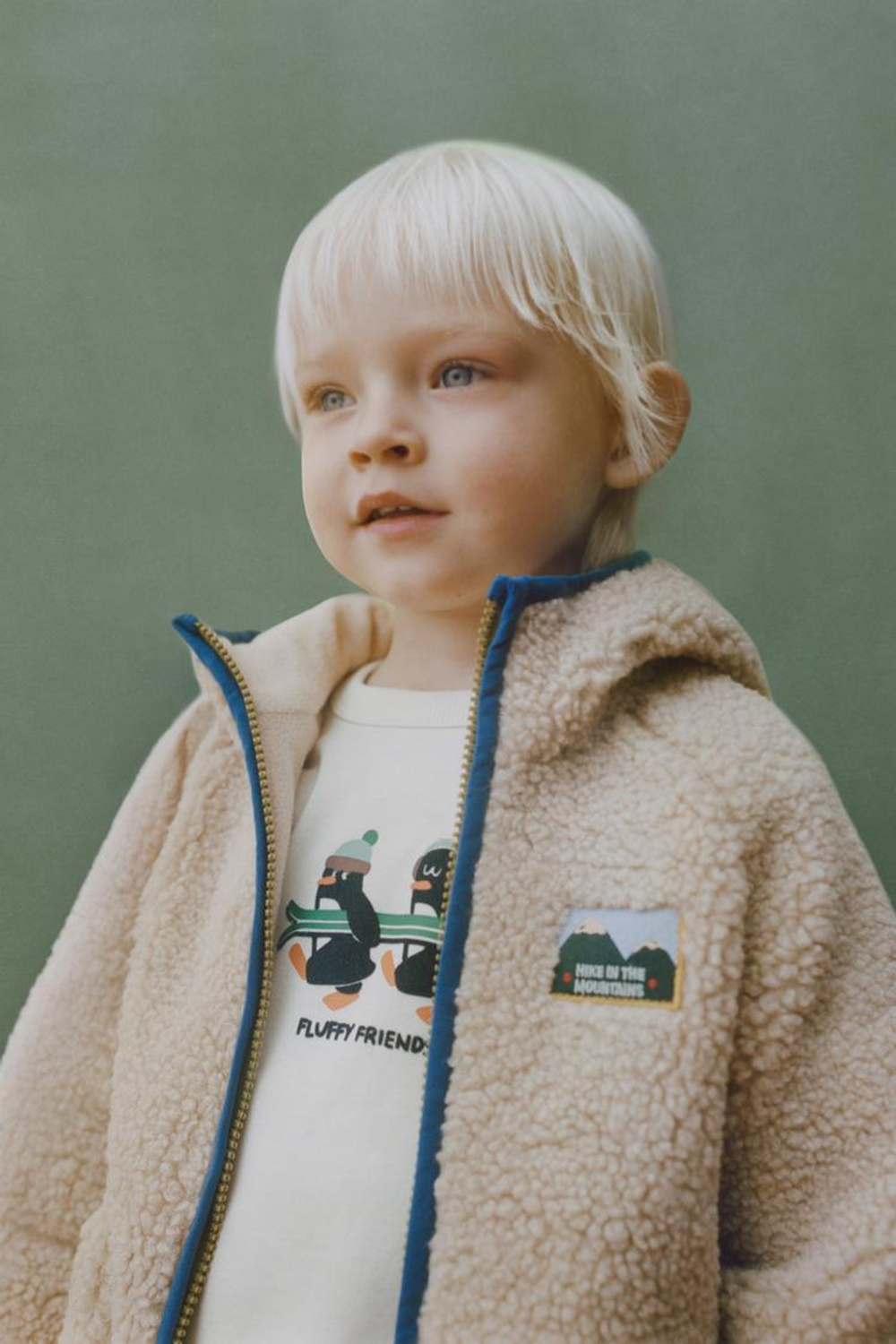 ZARA ФУТБОЛКА С ПРИНТОМ «ПИНГВИНЫ», ЭКРЮ