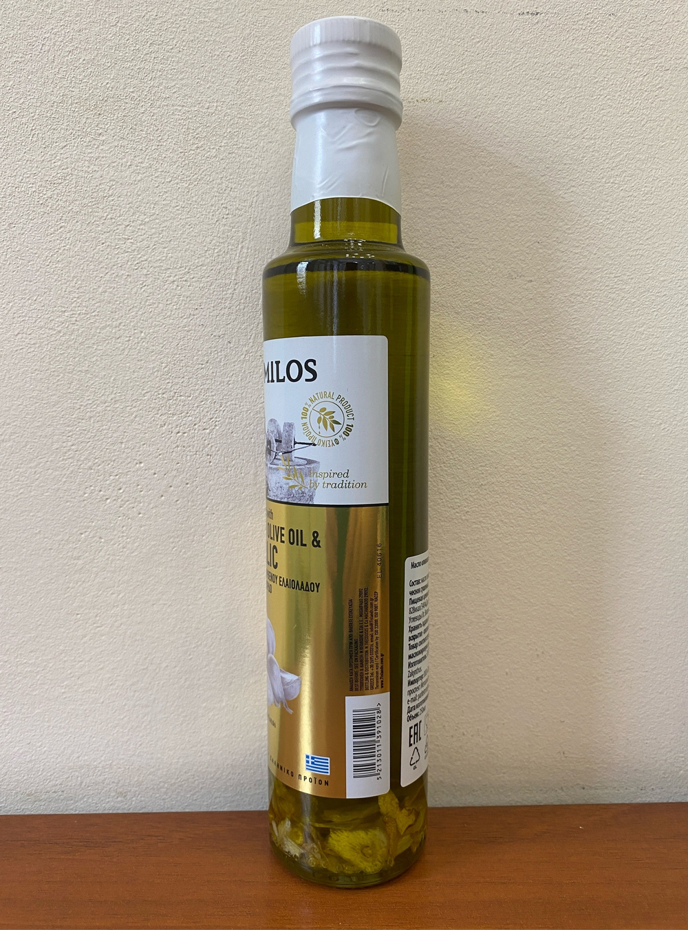 Оливковое масло Petromilos с чесноком Extra Virgin 250 мл Греция