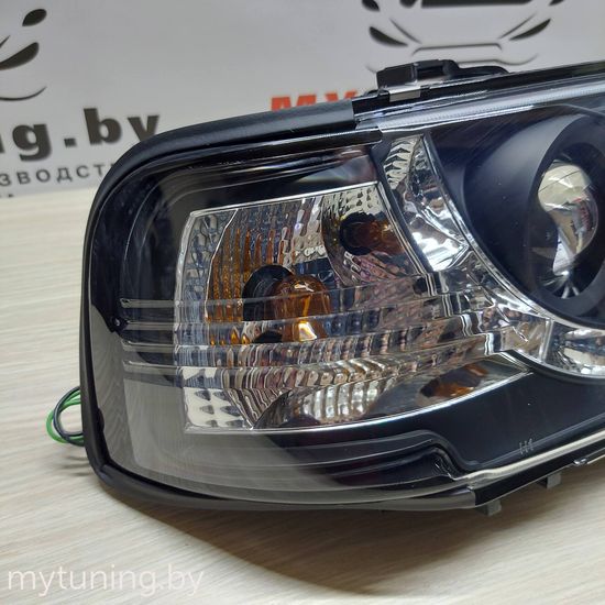 Передние фары DAYLIGHT BLACK для Audi 80 B4