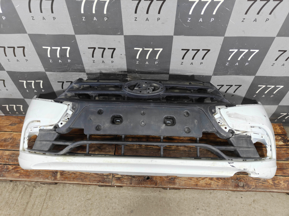 Бампер передний + Решетка радиатора LADA Granta 18-нв Б/У Оригинал 8450103785