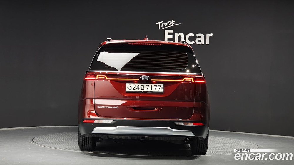 Kia Carnival (Sedona) 4 Generation 9-и местный Signatures (01.2021)
