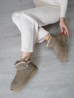 Угги женские зимние