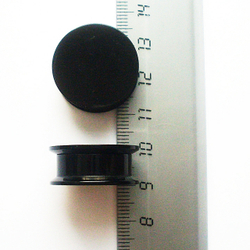 Плаг акриловый, черный, диаметр 20 мм. 1 штука ( раскручивается).