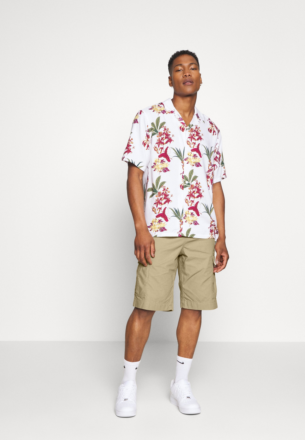 Carhartt WIP COLUMBIA - Шорты - Бежевый