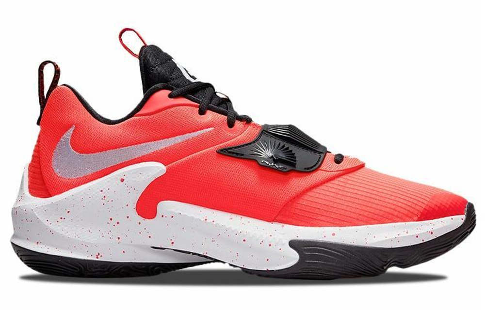 Кроссовки Nike Freak 3 Zoom Tb