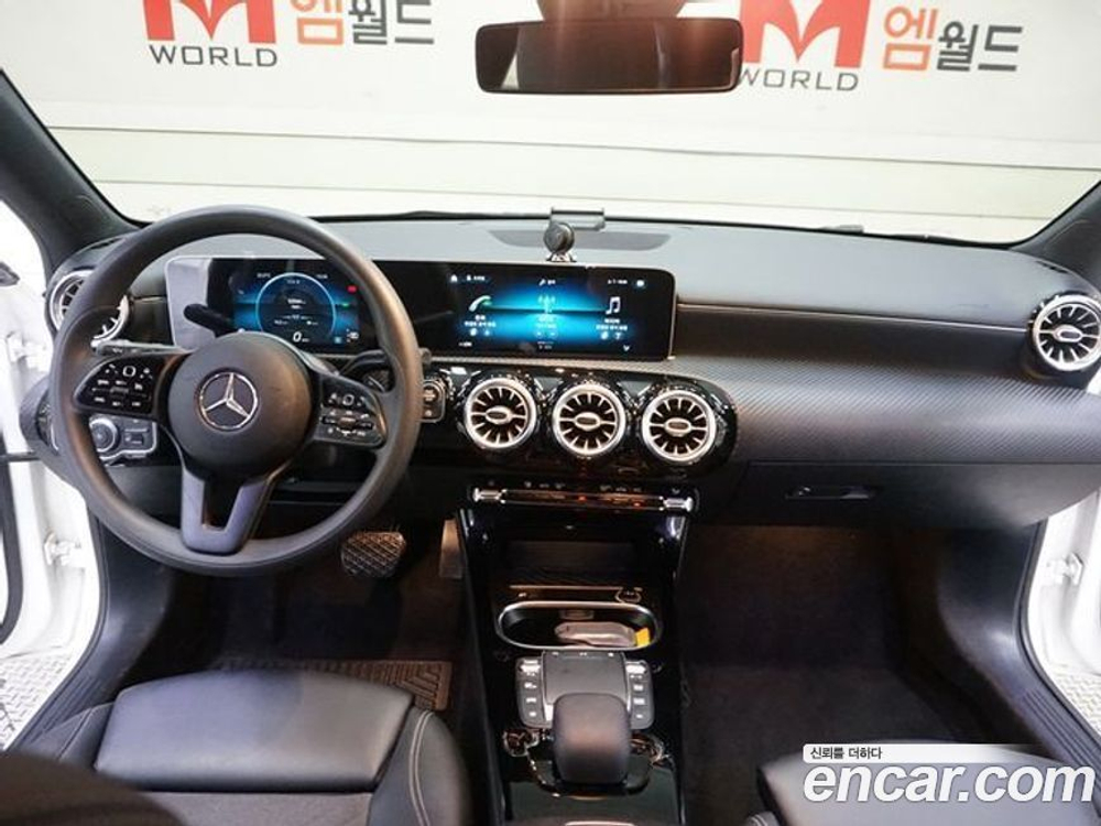 Mercedes-Benz A-Class W177 A220 Hatchback (04.2020)