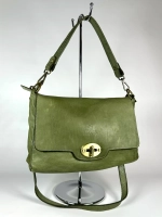 Женская наплечная сумка из натуральной винтажной кожи оливкового цвета