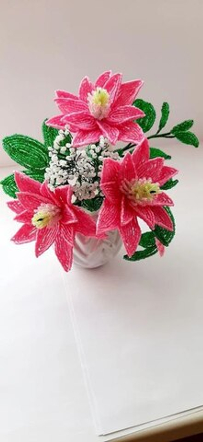 Клематисы из бисера 21см