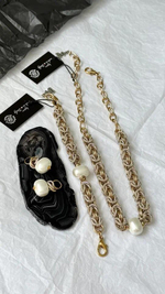 Серьги с белым жемчугом Майорка, оттенок серебро и золото