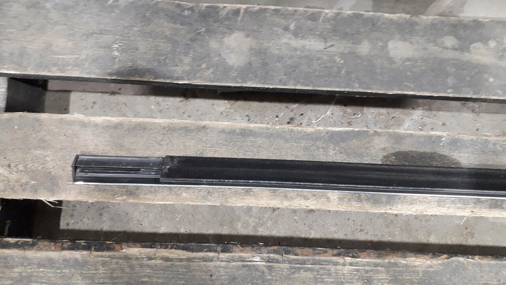 Молдинг двери задней Mercedes S (X222) Maybach 13-20 Б/У Оригинал A2226901380