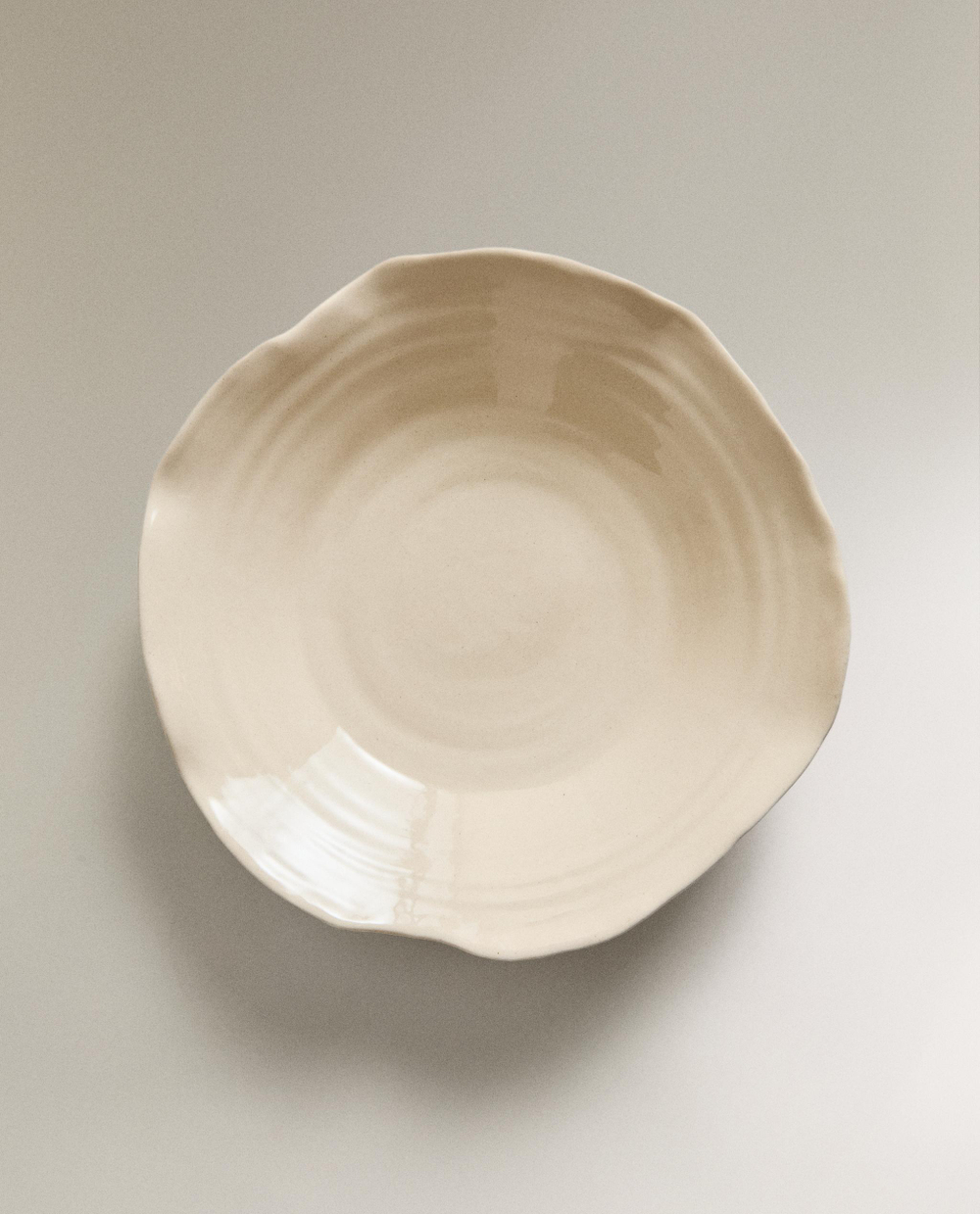 Zara Home Поднос из керамики, цвет кремовый, 31 см