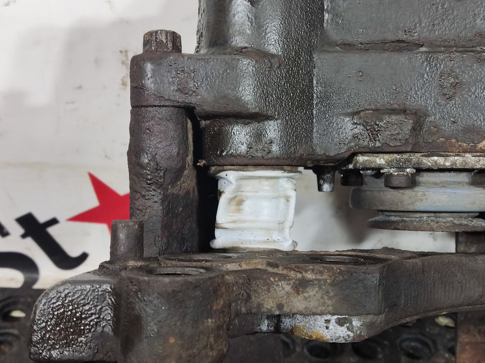 Суппорт передний правый