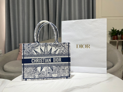 Christian Dior Book Tote 36 cm