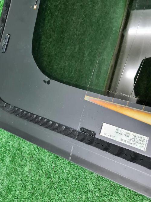 Стекло крышки багажника Geely Tugella (2019-2024)