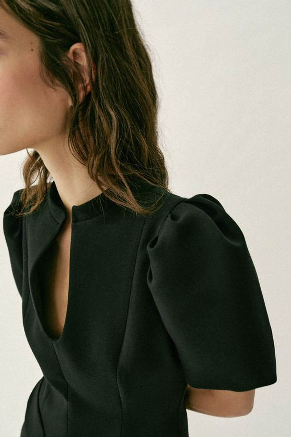 КОРОТКОЕ ПЛАТЬЕ С БАЛОННЫМИ РУКАВАМИ - ZARA