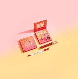 Makeup Revolution Fantasy - палитра теней для век, 9 g