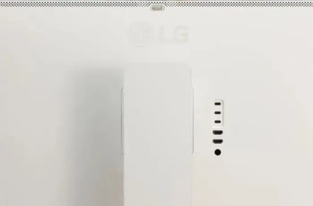Монитор  LG  32SR83U-W