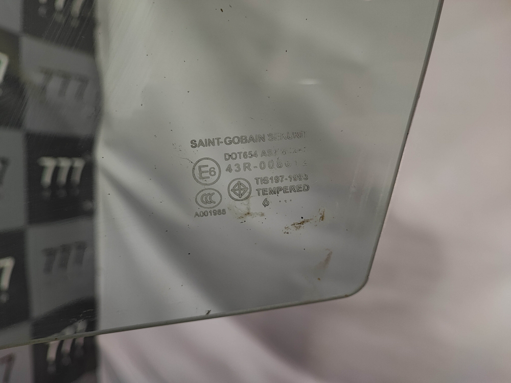 Стекло двери передней левой Mazda 3 (BK) 03-09 Б/У Оригинал BP4K59511B