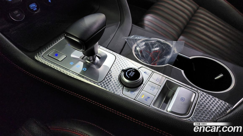 Genesis The New G70 Бензин 2.0T 4WD (12.2020)