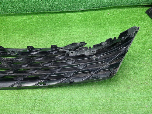 Решетка радиатора Geely Atlas 2 (2023-н.в.)