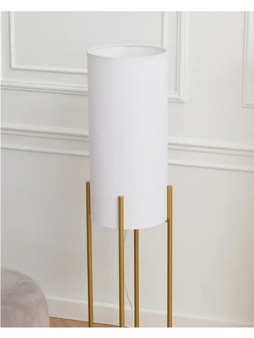 Торшер напольный с абажуром в гостиную современный