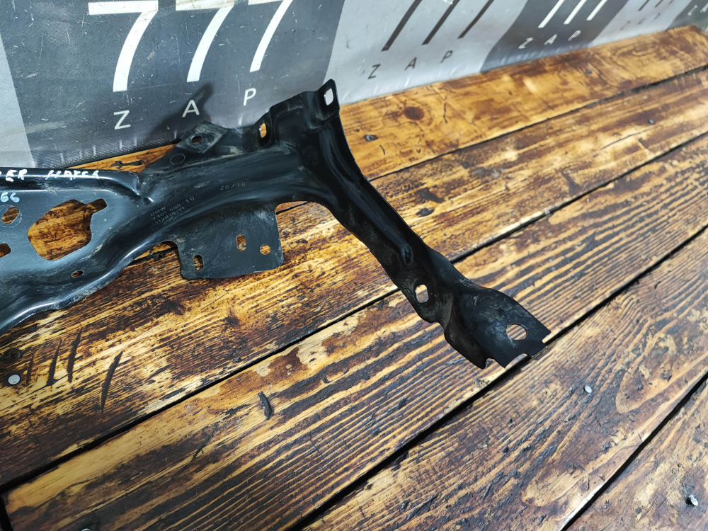 Кронштейн фары левый MINI Hatch (F55/F56)  Б/У Оригинал 51647301599