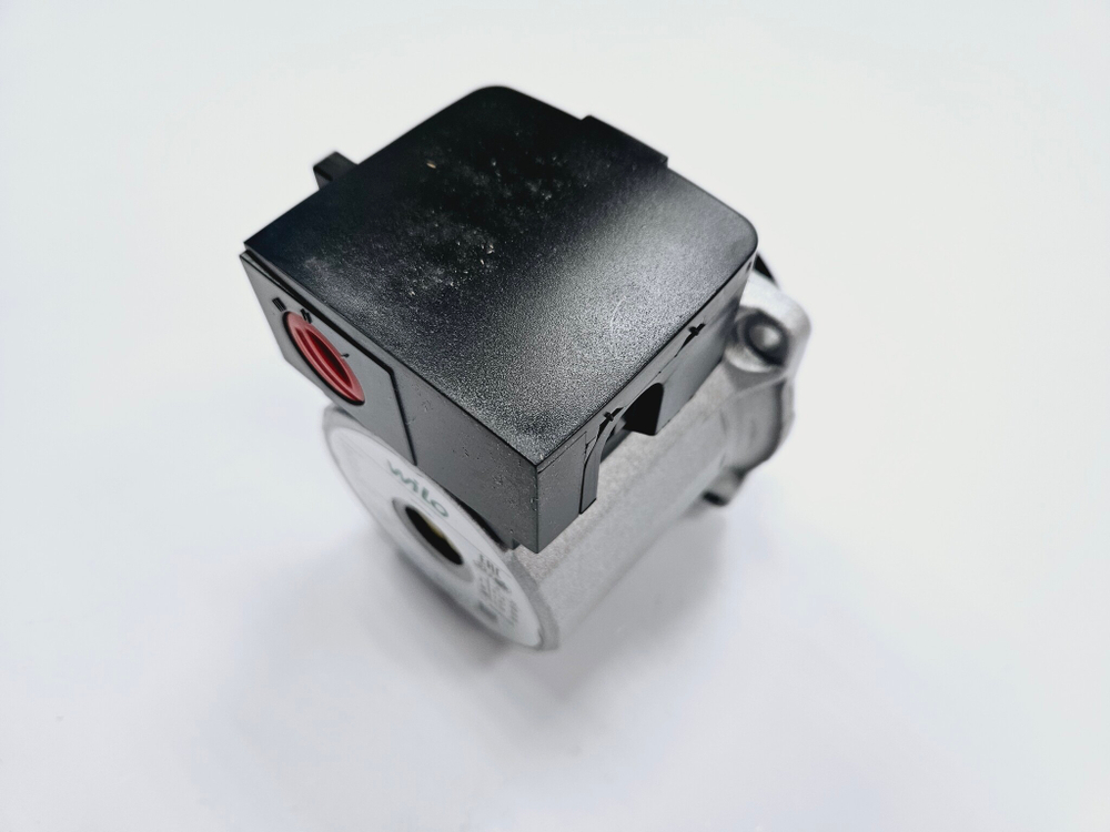 Двигатель циркуляционного насоса VIESSMANN Vitopend 100-W A1JB/A1HB/WH1B (арт. 7856848.A, 7830453.A)