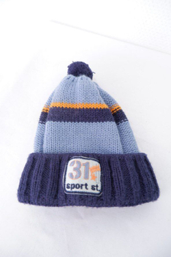 Шапка теплая на полгода