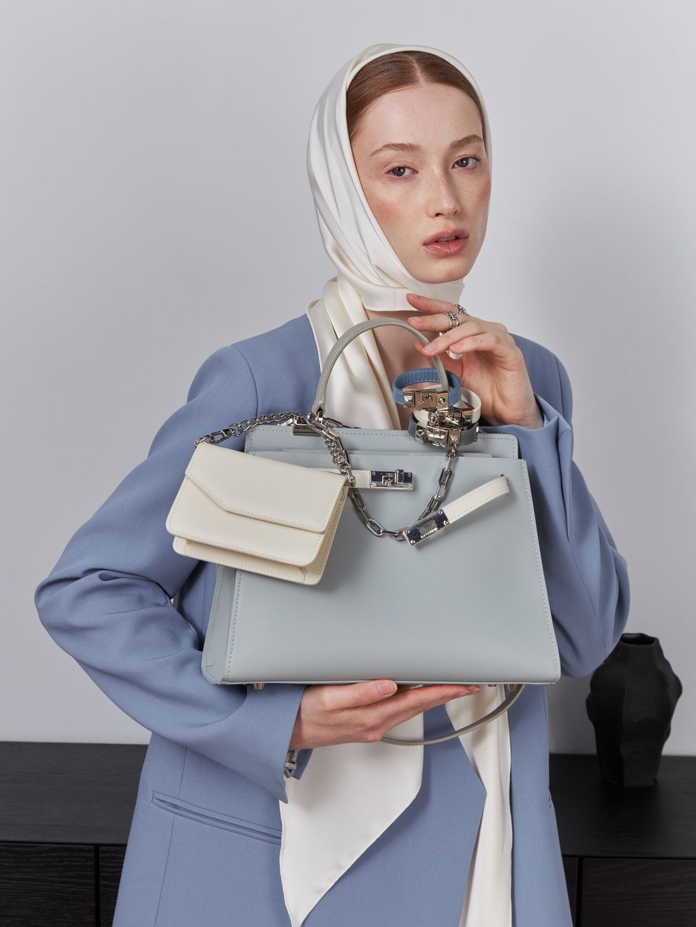 MISTRESS БРАСЛЕТ 12 GREY