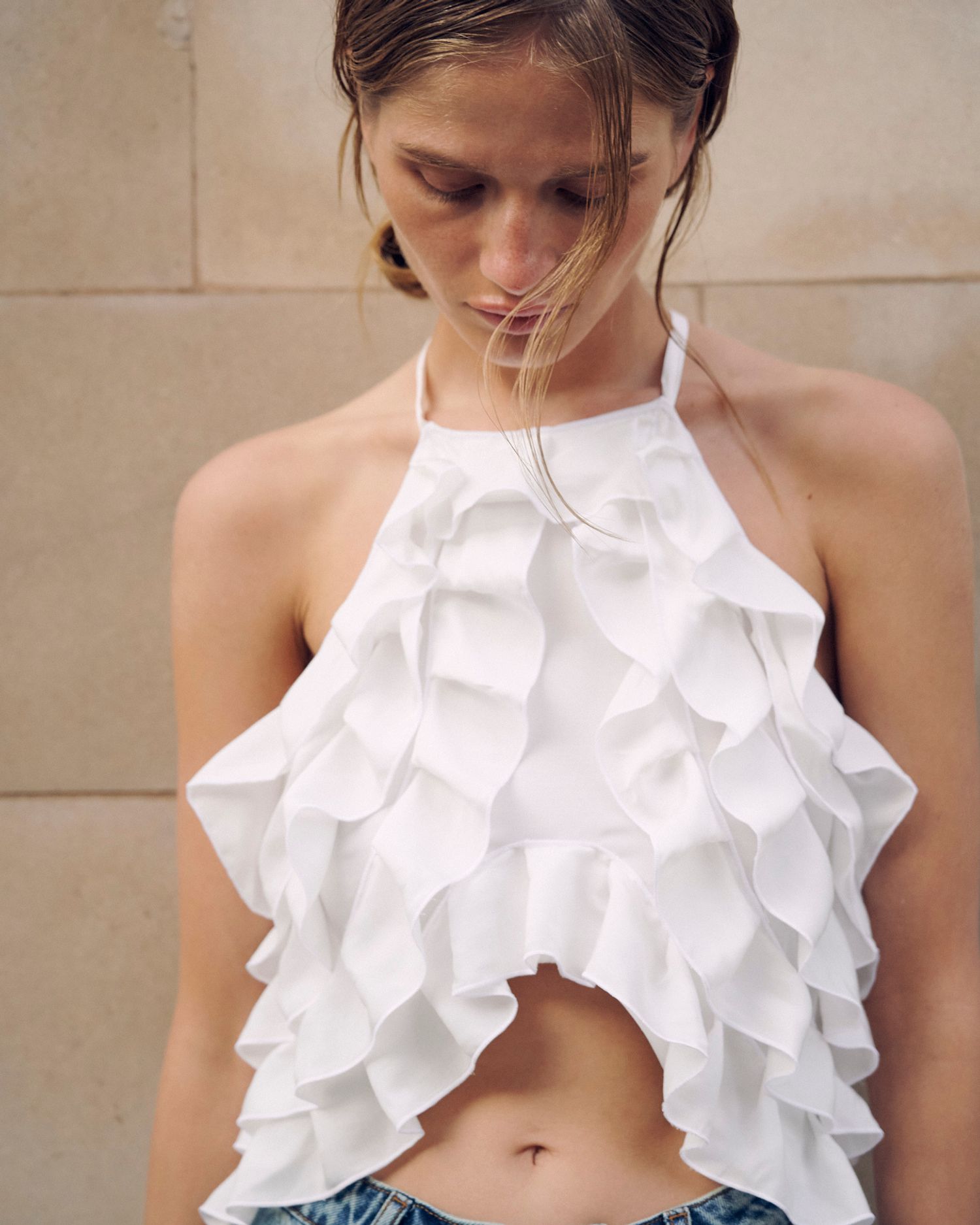 Топ с рюшами (Мечтатели), белый