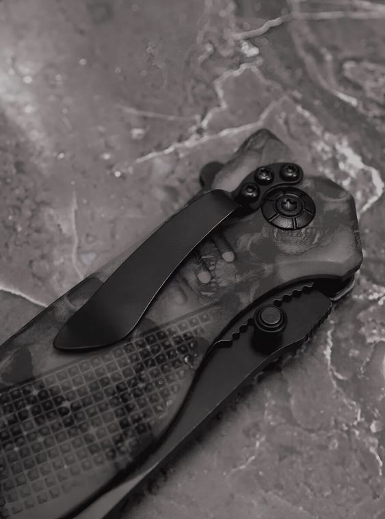 Складной нож тактический BOKER Серый